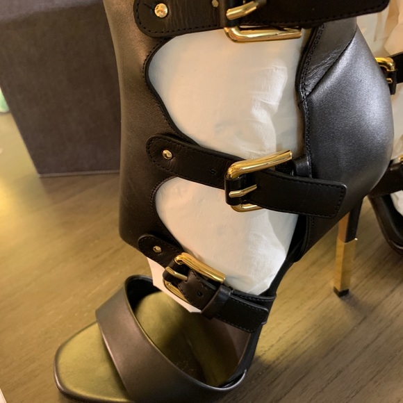 Balmain Shoes - Balmain Alienor Buckled Leather Black/Gold 8B/38